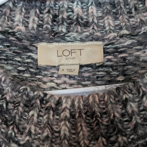 Ann Taylor LOFT Outlet Pink Grey Soft Knit Crew Sweater Woman  Small - Picture 6 of 11
